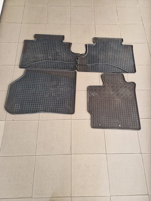 vand covorase  din cauciuc toyota yaris - imagine 3