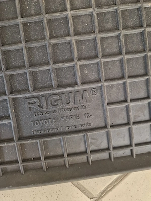 vand covorase  din cauciuc toyota yaris - imagine 5