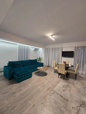 Direct proprietar, apartament in Foreasca de inchiriat, doua camere- prima inchiriere Lux - imagine 6