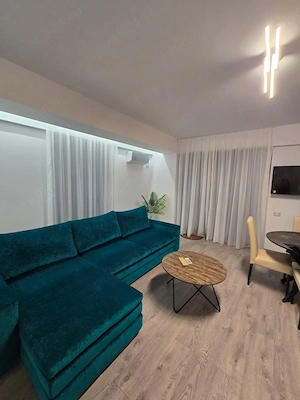 Direct proprietar, apartament in Foreasca de inchiriat, doua camere- prima inchiriere Lux - imagine 5