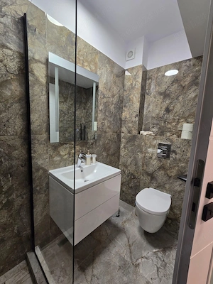 Direct proprietar, apartament in Foreasca de inchiriat, doua camere- prima inchiriere Lux - imagine 7
