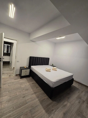 Direct proprietar, apartament in Foreasca de inchiriat, doua camere- prima inchiriere Lux - imagine 8