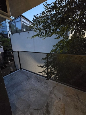 Direct proprietar, apartament in Foreasca de inchiriat, doua camere- prima inchiriere Lux - imagine 4