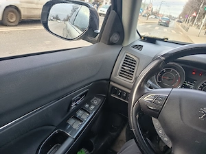 Peugeot 4008  1.6 hdi 4 x 4 fwd + awd  2013 - imagine 4