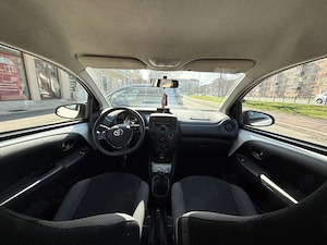 Toyota Aygo 2017 | 119.522 km | Senzori parcare | Întreținută - imagine 3