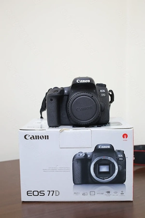 Aparat foto Canon 77D + Canon 18-135mm IS USM ideal vacanta & familie
