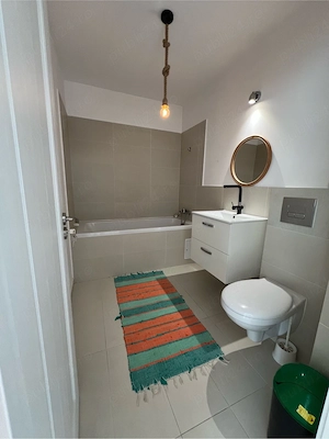 Vand apartament 2 camere - imagine 5