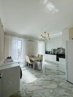 Apartament 2 camere de închiriat în zona 1 Decembrie - imagine 3