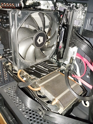 Kit Placă de bază AM4 (B450)+R5 3600+16GB DDR4