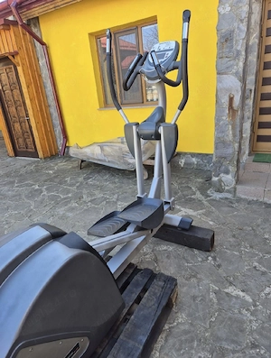 Bicicletă eliptică Nautilus !!!