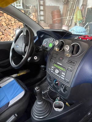 Ford Fiesta 1.6 tdci 73000 km reali unic proprietar! - imagine 7