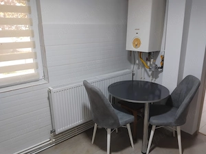 Vând apartament cu două camere 