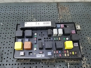 Unitate Modul Calculator Panou Tablou Sigurante Opel Astra H 2004 - 2010