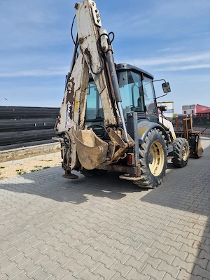 Vând Buldoexcavator TEREX 760 - imagine 3