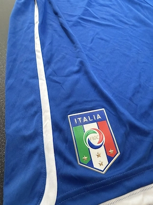 Pantaloni scurți PUMA Italia Euro 2012, ediție oficială pentru jucători nr. 10, mărimea XL - imagine 3