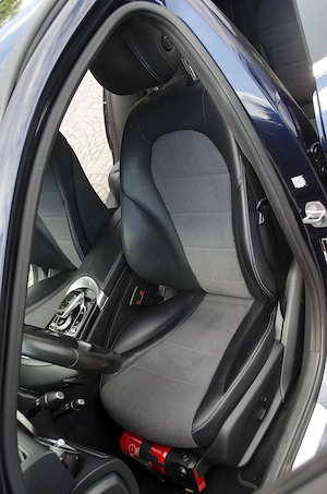 Mercedes-Benz C 220 d 4Matic T-Modell 9G-TRONIC Avantgarde - 12.2016 - imagine 6