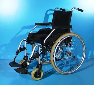 Scaun cu rotile  Meyra - latime sezut 46 cm