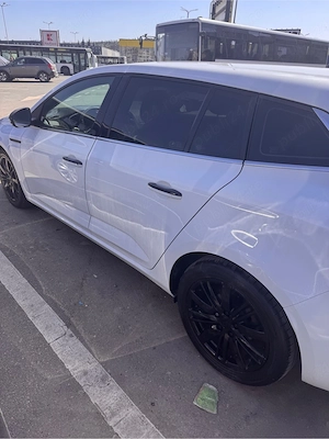 Renault Megane 2019  IV Break  1.5 Diesel  - imagine 4
