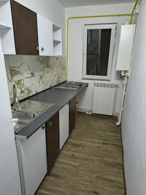 Închiriez garsonieră  renovata recent mobilata 