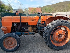 vând tractor fiat 615  - imagine 3