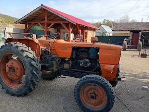 vând tractor fiat 615  - imagine 2