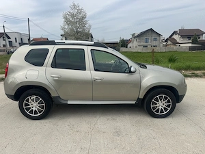 Dacia Duster 1.5dci   110 Cp 4x4 An 2012 - imagine 3