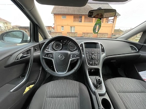 Vand Opel Astra J 2014 1.6 CDTI B16DTL motor defect - imagine 5