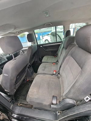  Vand Vw touran - imagine 8