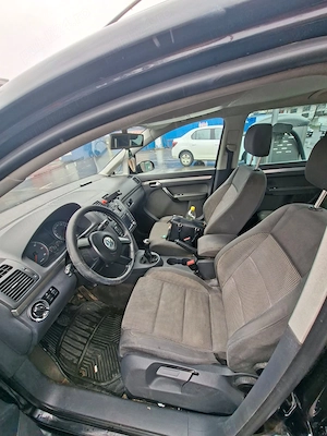  Vand Vw touran - imagine 17
