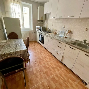Apartament cu 2 camere de inchiriat in zona Aparatorii Patriei cu centrala proprie - imagine 3