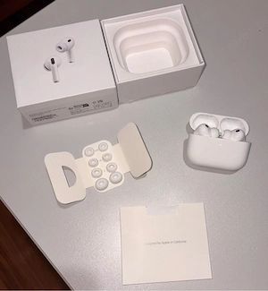 Apple AirPods Pro 3 inca in garantie.
