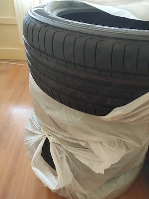 Anvelope vara Kumho 235 55 18