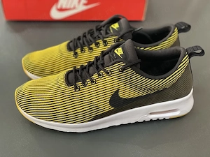 Adidasi Originali Nike Air Max Thea KJCRD Noi in Cutie Marime 42