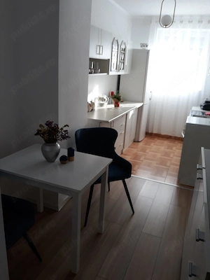 De vanzare apartament cu 2 camere in Stei - imagine 6