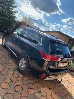 mitsubishi outlander phev - imagine 8