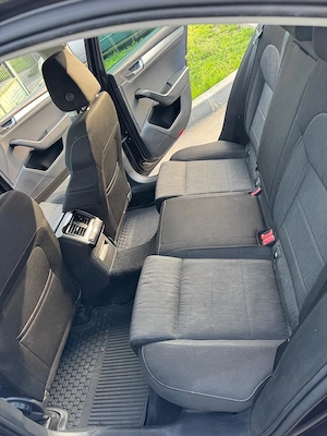 Skoda Superb 150CP, DSG, Benzina 2018 - imagine 8