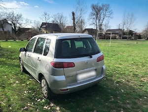 Vand Mazda 2 Benzina 2005