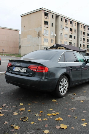 Vând Audi A4 B8 2.0 TDI 143 CP  - imagine 4
