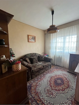 Proprietar vand apartament 4 camere - imagine 2