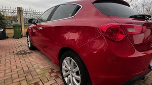 Alfa Romeo Giulietta 1.4 M-Air TCT Distinctive - imagine 6