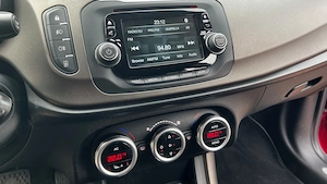 Alfa Romeo Giulietta 1.4 M-Air TCT Distinctive - imagine 4