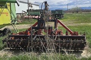 Freza Pegoraro cu tavalug Paker