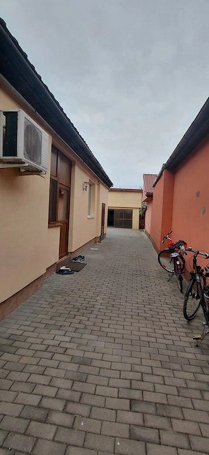 Casă individuală 4 camere 123,4 mp construiți + 76 mp anexe pe un teren de 588 mp în zona Mehala   M - imagine 10