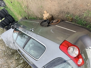 Dezmembrez pasat b6 - imagine 2