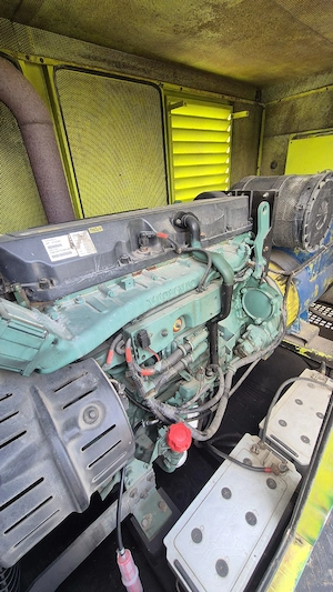 vand generator 300 kVA motor Volvo