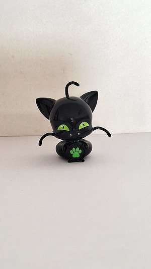 Figurina Miraculos - PLAGG - Kwami Box