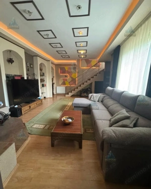 Casă de vânzare pe strada Tudor Vladimirescu