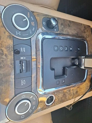 Volkswagen Touareg 3,0 diesel - imagine 6