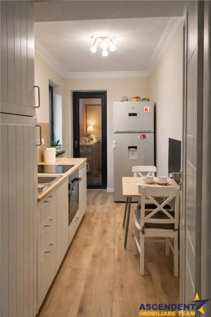 Cu structura generoasa, regim vila, mobilat, curte, gradina, loc parcare, Tractorul, Brasov - imagine 3