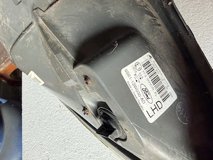 vand diferite piese ford fiesta 1.4 benzina 2007